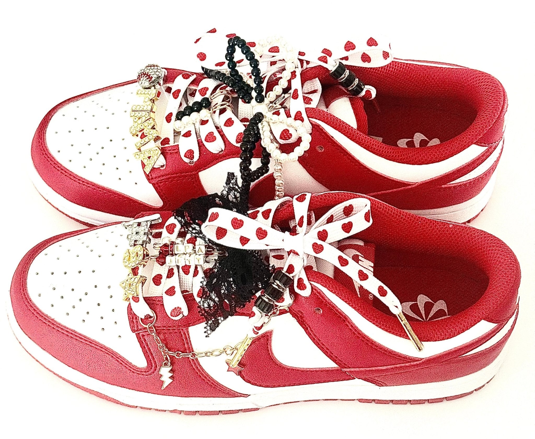 customizable-shoelaces-beads-charms